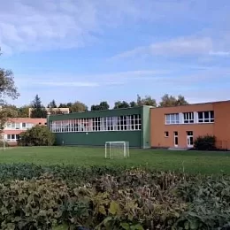 Plac zabaw przy szkole podstawowej i&nbsp;przedszkolu przy ulicy Jubilejní 3